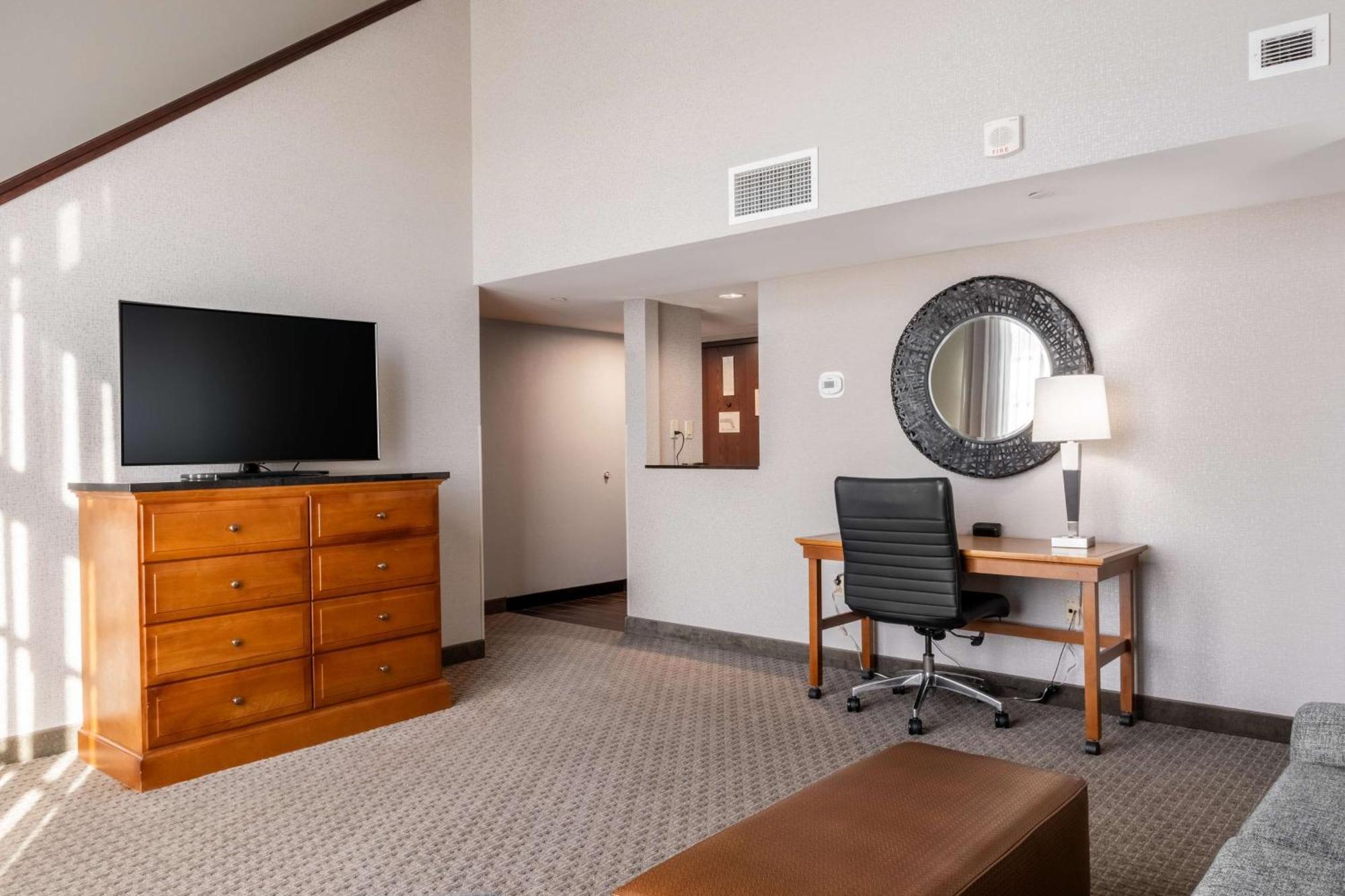 Drury Plaza Hotel Broadview Wichita Esterno foto